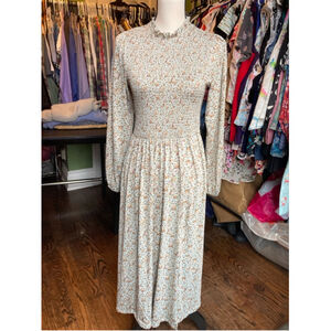 Women's Ardene Dress Small Green with small flowers/dainty farmhouse /country